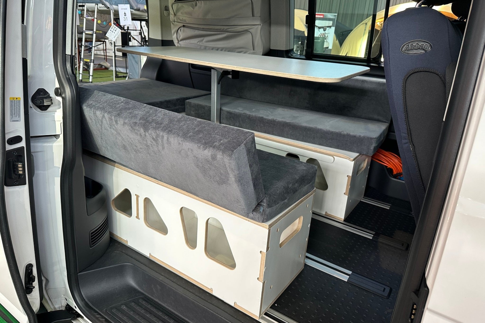 Moonbox Campingbox mit Tisch Van/Bus 119cm Modify Weiß