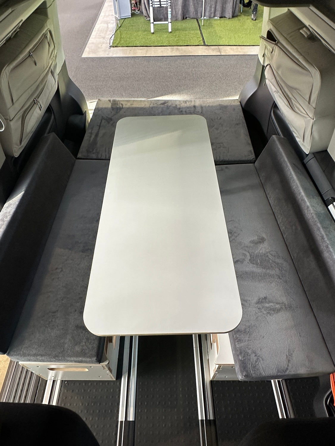 Moonbox Campingbox mit Tisch Van/Bus 124cm Modify Weiß